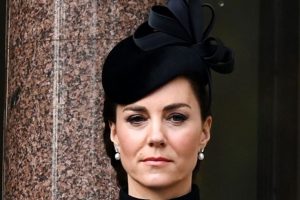 Kate Middleton Sad Prince William Dog Meghan Markle Harry Miscarriage