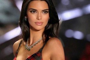 Kendall Jenner Perky Behind New Video