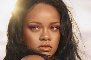 Rihanna Makeup Skincare Lined Up Next Year