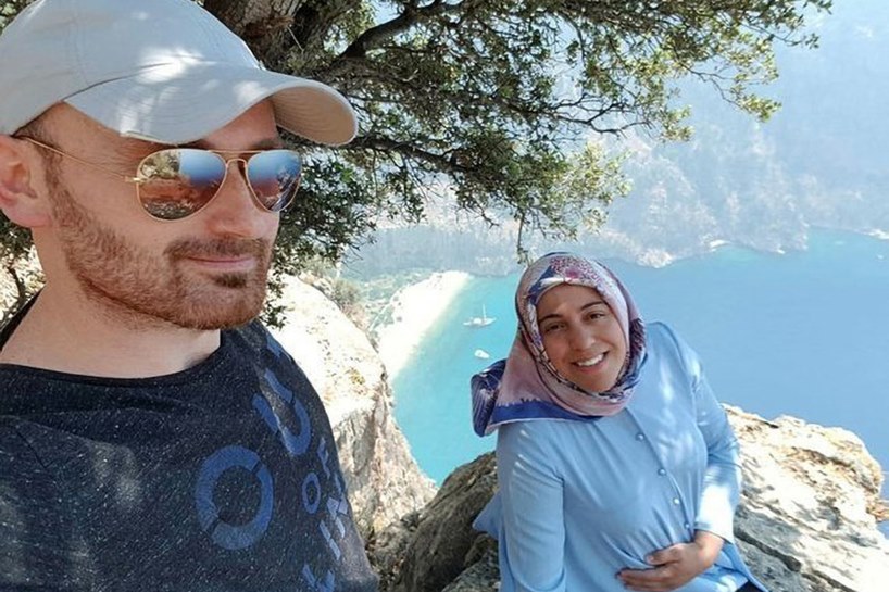 Hakan Aysal Semra Wife Selfie Cliff Turkey Husband Arrested