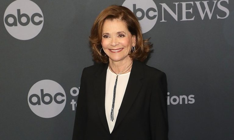 Jessica Walter, Lucille Bluth In 'Arrested Development,' Dies At The ...