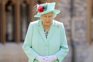 Queen Elizabeth Prince Charles Easter Photos