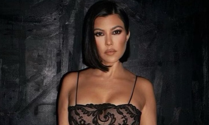 Kourtney Kardashian Scott Disick Mexico Travis Barker