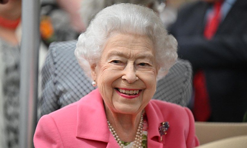 Queen Elizabeth Kate Middleton Prince Charles Camilla Parker Bowles Throne