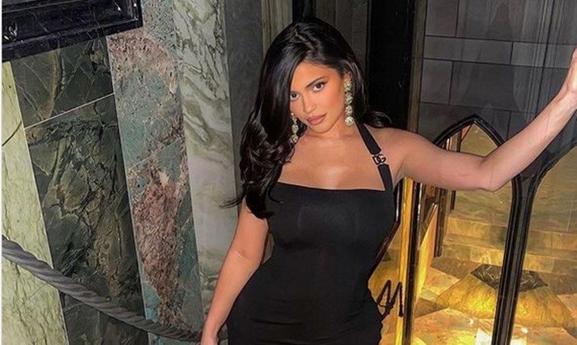 Kylie Jenner Returns With Surprising Outfit