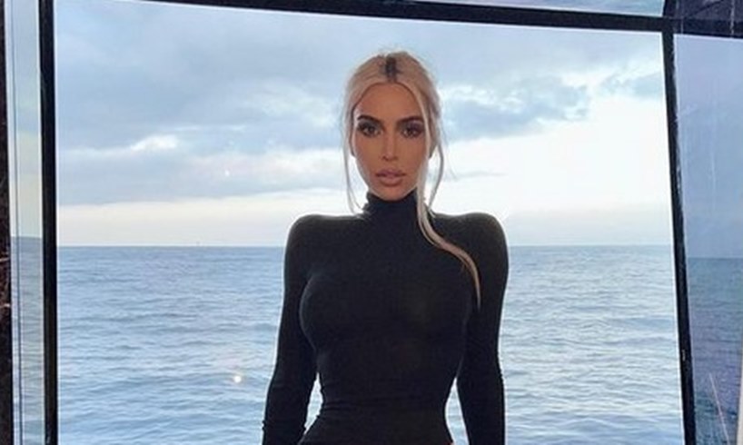Kim Kardashian Skips Underwear In Latest Vacation Photos As Pete Davidson Denies He Previously Dated This Singer - US Daily Report