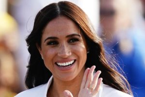 Meghan Markle Prince William Harry Politics Royal Family